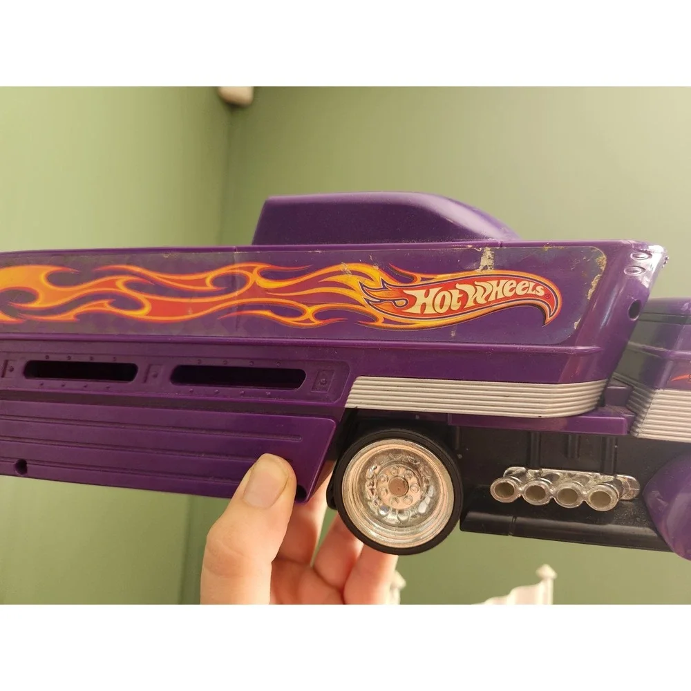 Hot Wheels 2002 Purple Big Rig Car Carrier Semi Truck Mattel Transporter 19
